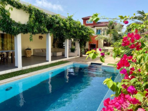 Modern 4BR Villa with Private Pool walk to Palm Beach